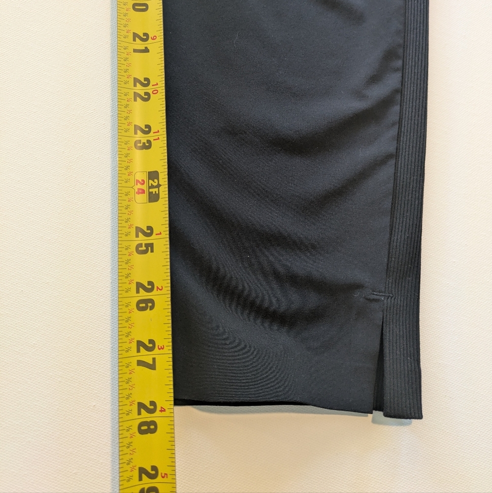 ATHLETA Brooklyn Ankle Pant 6 Black Mid Rise Lightweight Outdoor Summer Hiking - Picture 11 of 13